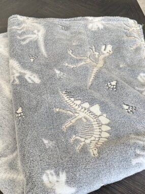 Glow in the Dark Dinosaur Baby Blanket Grey | Toddler Kids Throw Neutral Nursery